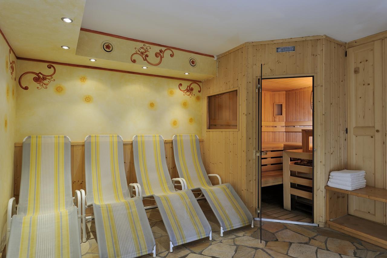 الشقق الفندقية مادونا دي كامبيليوفي  Chalet Dei Pini المظهر الخارجي الصورة